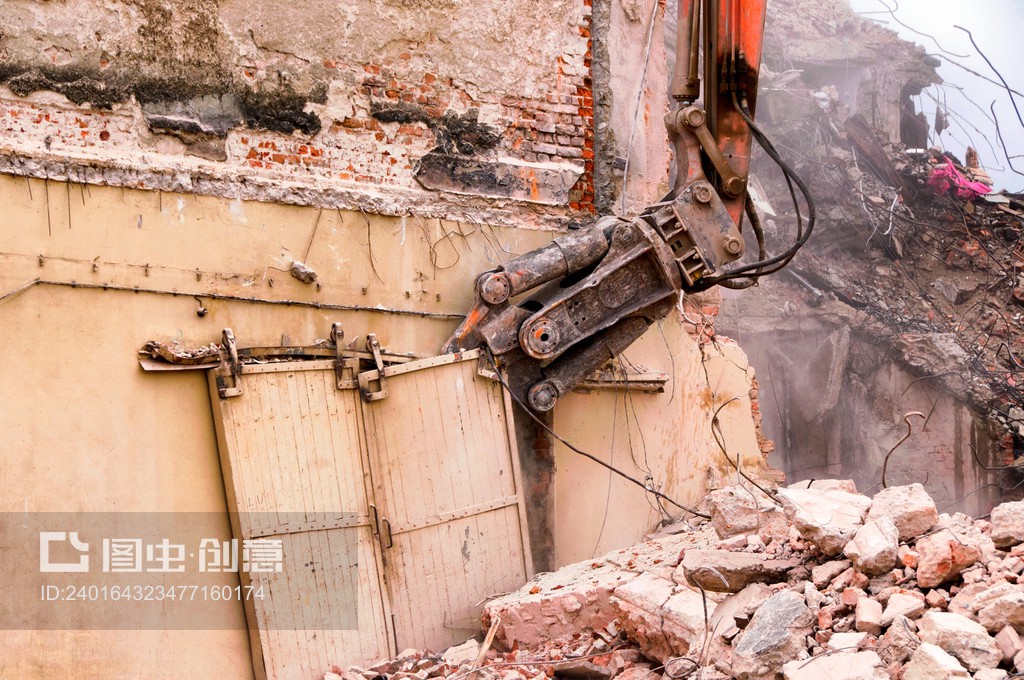 拆除城市中的建筑物Demolition of buildings in urban